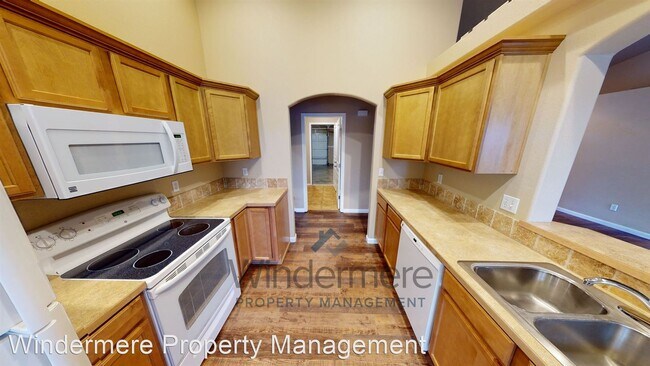 Foto del edificio - 3 br, 2 bath House - 928 Highland Rd