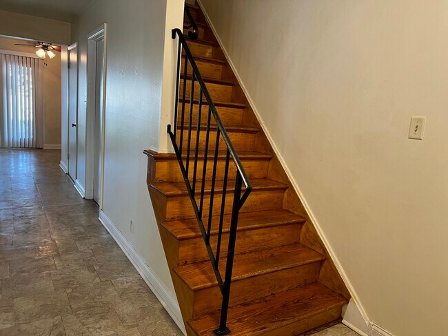 Foto del edificio - 429 Mallview Ln