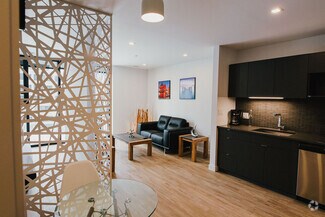 Building Photo - 221 Stradbrook Ave