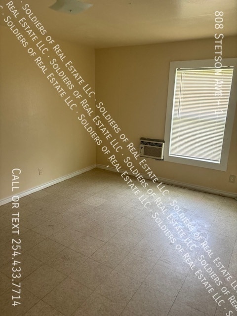 Building Photo - 808 Stetson Ave