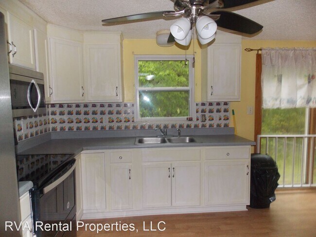 Foto del edificio - 4 br, 2 bath House - 5104 Tiffanywoods Court