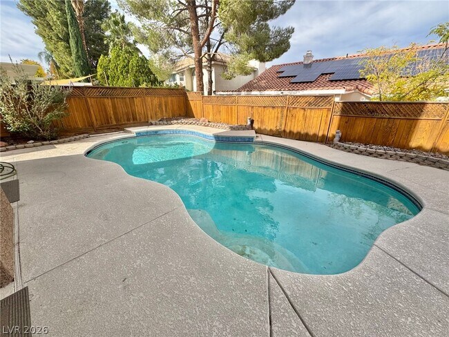 Building Photo - 8240 Tivoli Cove Dr