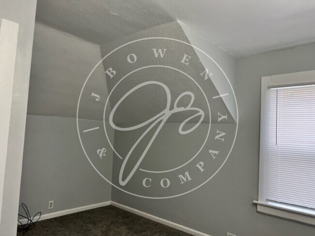 Foto del edificio - Beautiful 2 bedroom home in West Toledo