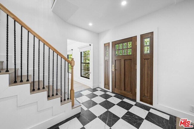 Foto del edificio - 1722 N Vista St