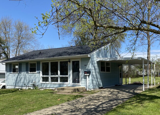 Building Photo - 8 Madison Drive