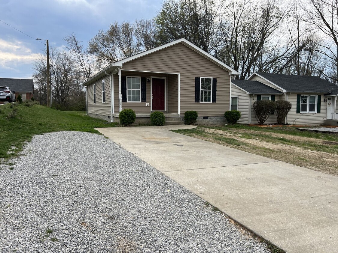 Building Photo - 2 BR, 1BA house (Please do not apply witho...