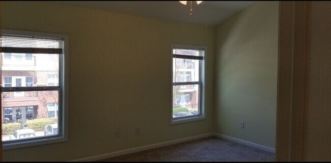 Foto del edificio - 1779 Willow Branch Ln NW