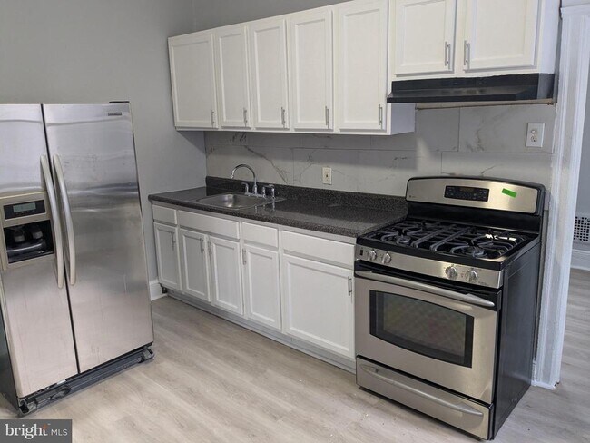 Foto del edificio - 1168 Mechanic St