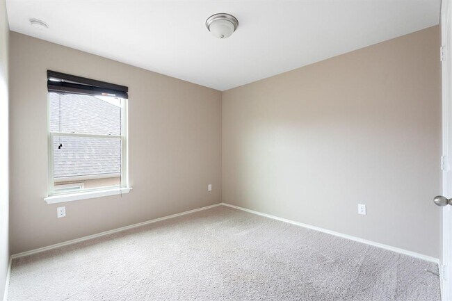 Foto del edificio - 7300 Ondantra Bnd