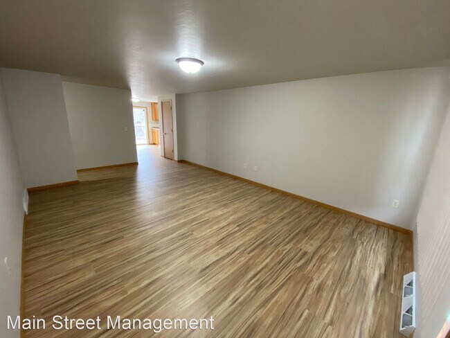 Building Photo - 3 br, 1 bath House - 1370 North Rd.