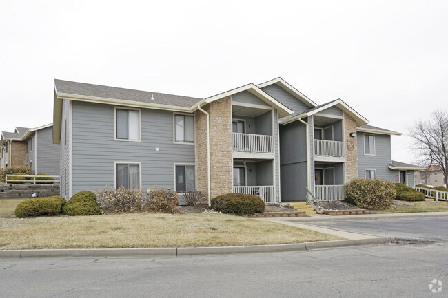 Apartments Near Zona Rosa Shopping Center In Kansas City Mo Apartments Com