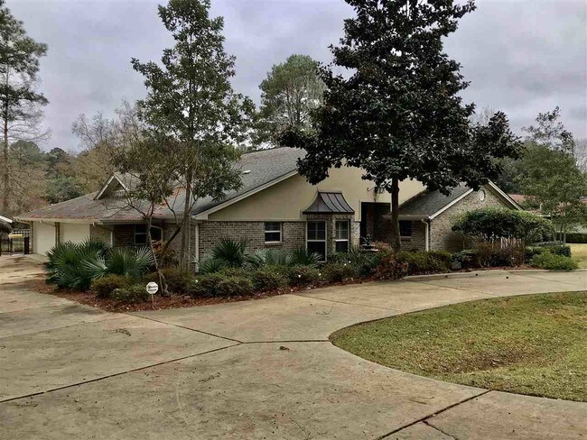 Building Photo - 204 Bay Park Dr