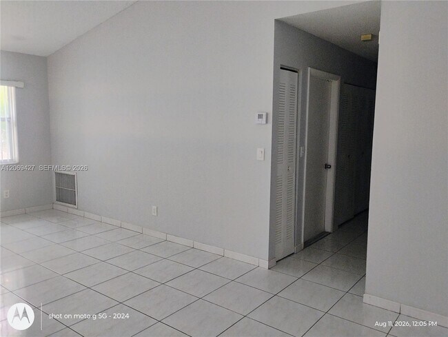 Foto del edificio - 6766 NW 69th Ct