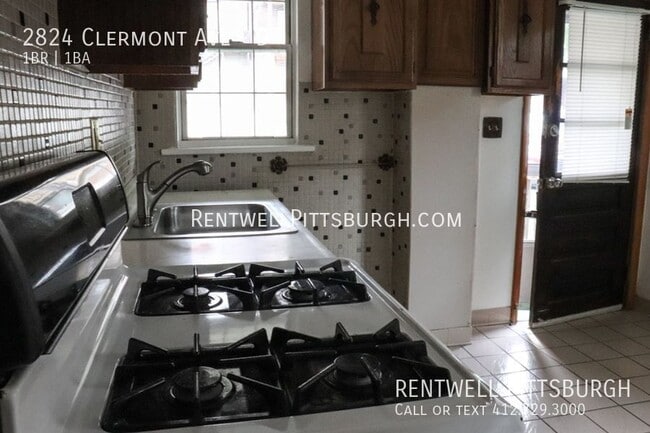 Foto del edificio - 2824 Clermont Ave