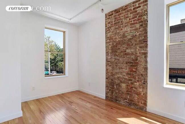 Foto del edificio - 440 Irving Ave