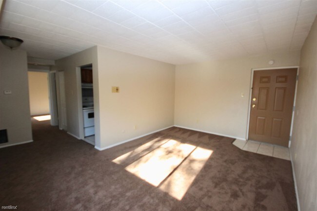 1954 Amato Dr North Versailles Pa 15137 Apartment For Rent In North Versailles Pa Apartments Com