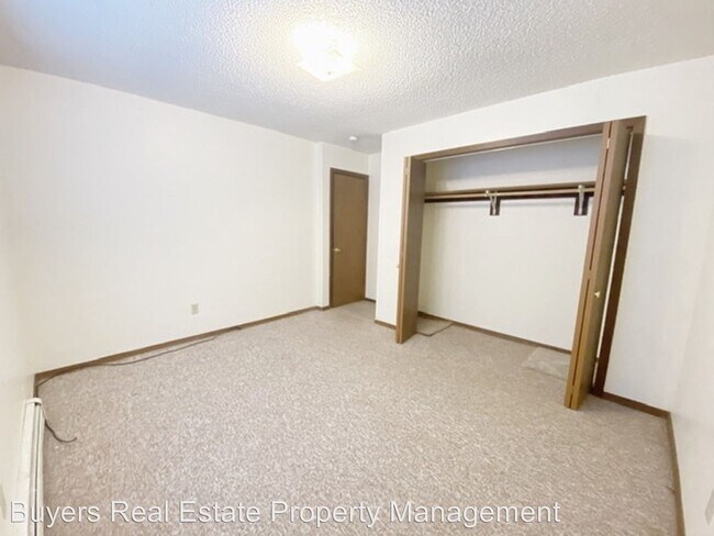 Building Photo - 8531 Shrub Ct
