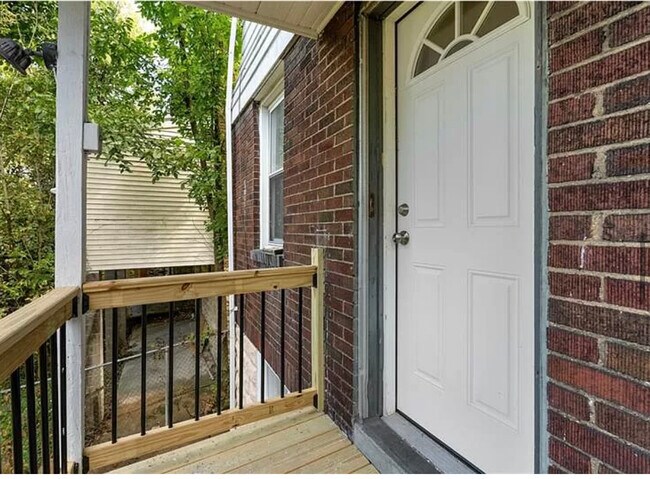 Foto del edificio - 2031 Chalfant St