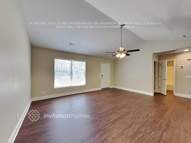 Building Photo - 204 Tarrington Dr