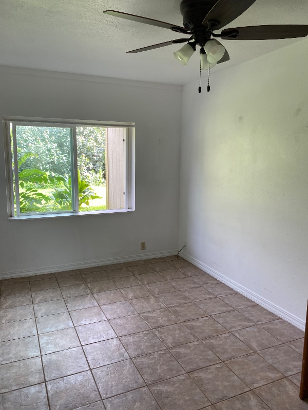 Building Photo - 5864 Ohe St