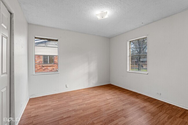 Foto del edificio - 1136 N Southland Park Dr