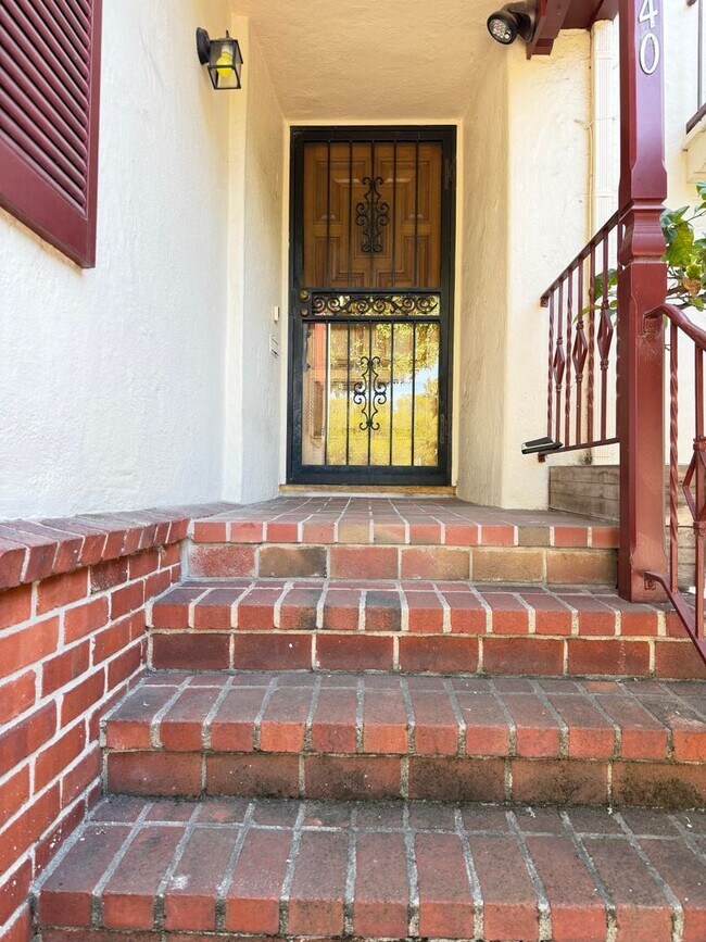 Foto del edificio - 2840 Johnson Ave