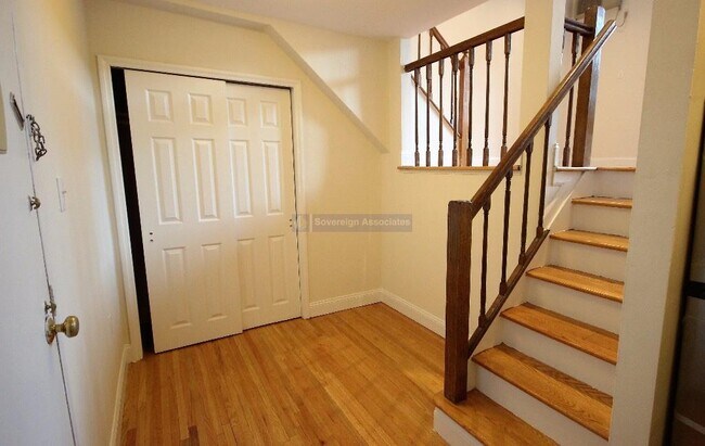 Building Photo - 173 West 85th Street