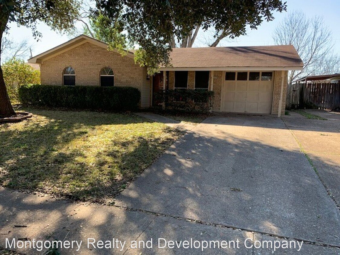 Foto principal - 3 br, 1.5 bath House - 3890 Ella Street