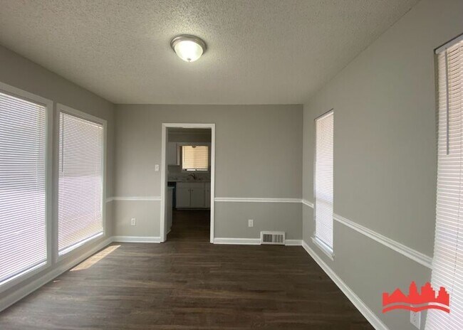 Foto del edificio - 3381 Hocker Hedge Cove