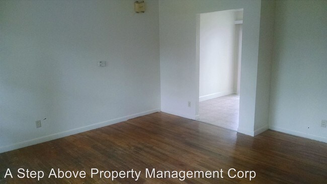 Building Photo - 2533 Elm Ave