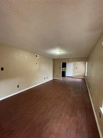 Building Photo - 2901 Nelson Dr