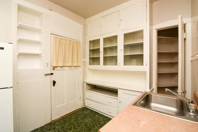 Foto del edificio - 1314 Oak Ave