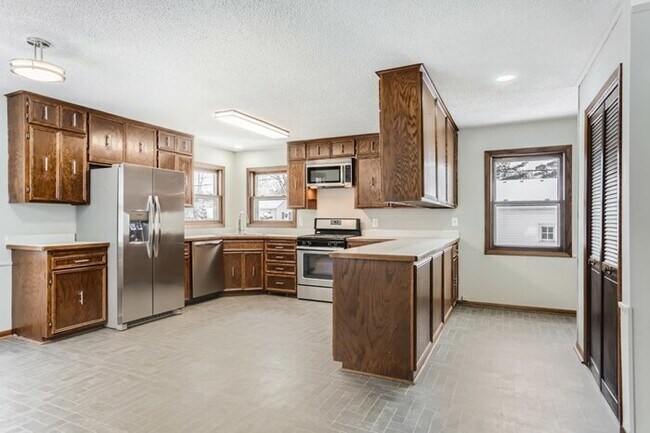 Foto del edificio - 6401 Logan Avenue S, Richfield, MN, 55423