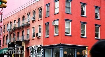 Foto principal - 4 br, 2 bath Duplex - 20 Vandam St
