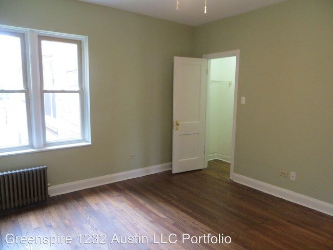 Building Photo - 1232 N Austin Blvd