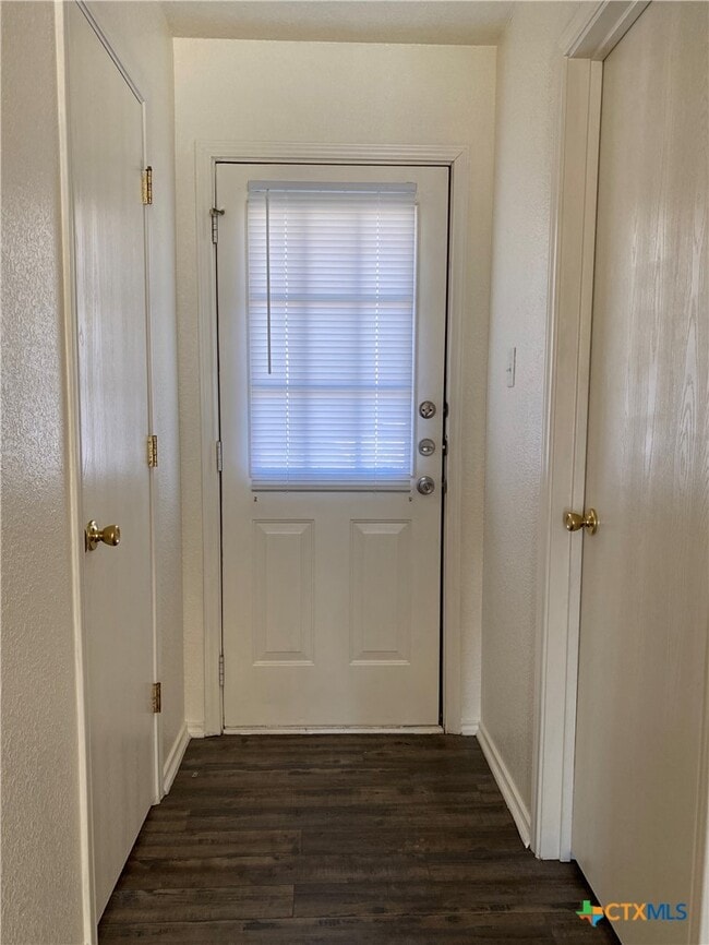 Building Photo - 4409 Jeff Scott Dr