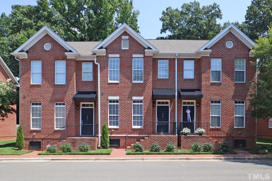 Primary Photo - 643 Highpark Lane