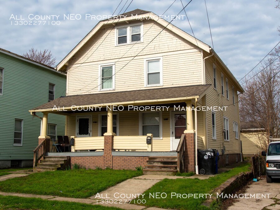 Primary Photo - Three Bedroom in Old Brooklyn