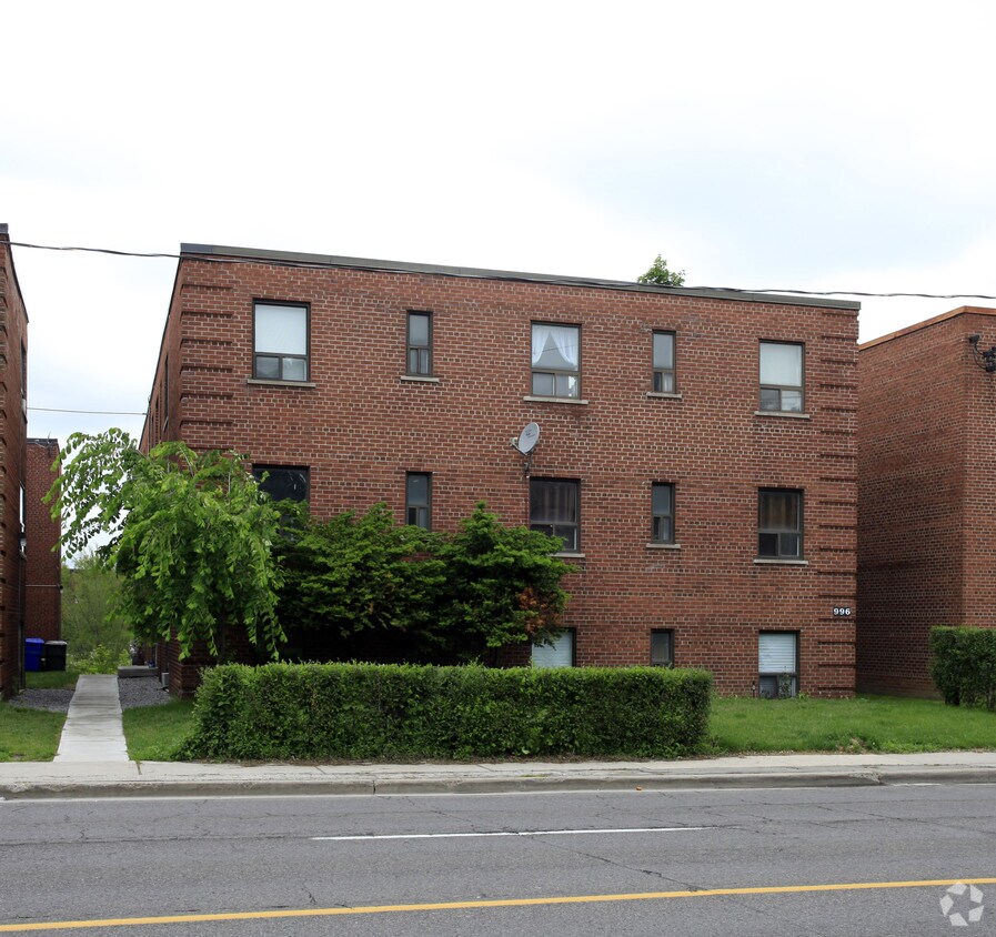 Photo du bâtiment - 996 O''Connor Dr