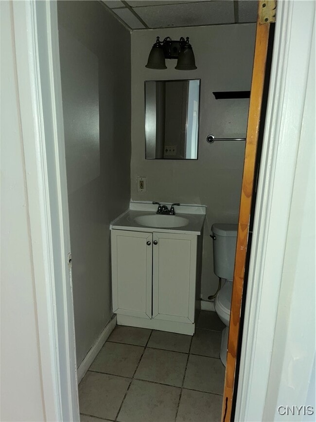 Building Photo - 618 State St