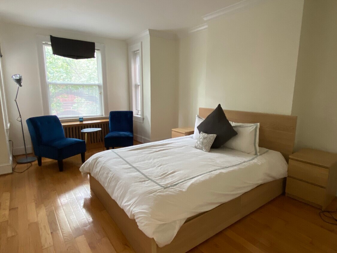 Dormitorio - 106 Quincy Plz NE