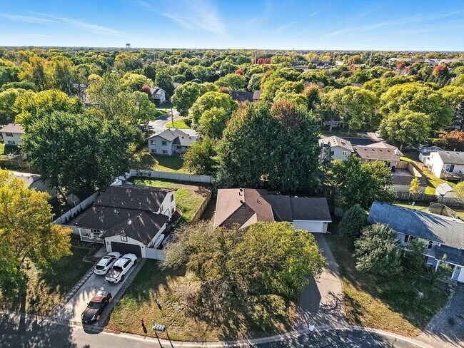 Foto del edificio - 8349 Sheridan Ave N