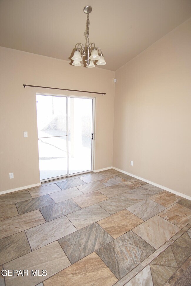 Building Photo - 12945 Hueco Hill Dr