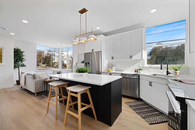 Foto del edificio - 2311 S Judkins St