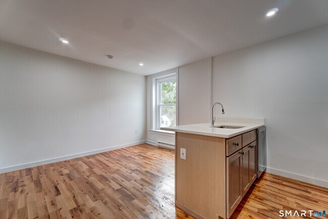 Foto del edificio - 522 Elm St