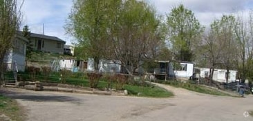 Building Photo - Pleasant Valley Mannor MHP