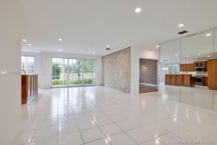 Foto del edificio - 12375 NW 10th Dr