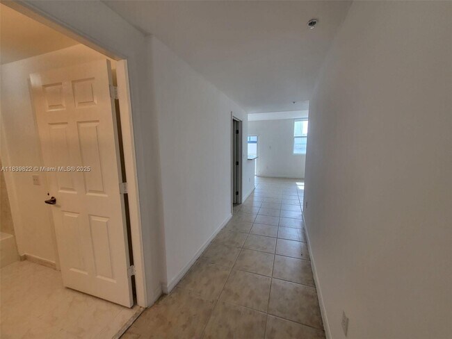 Foto del edificio - 119 SW 6th Ave