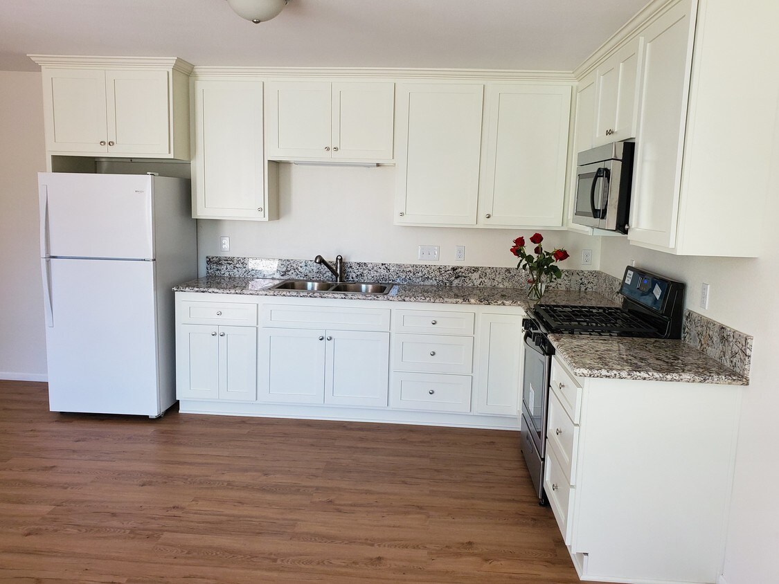 Foto principal - 3437 Milton St