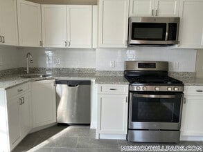 Building Photo - 119 George St